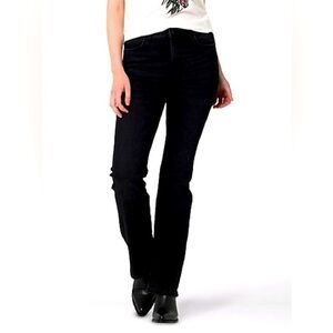 WRANGLER High Rise Bold Boot Jeans